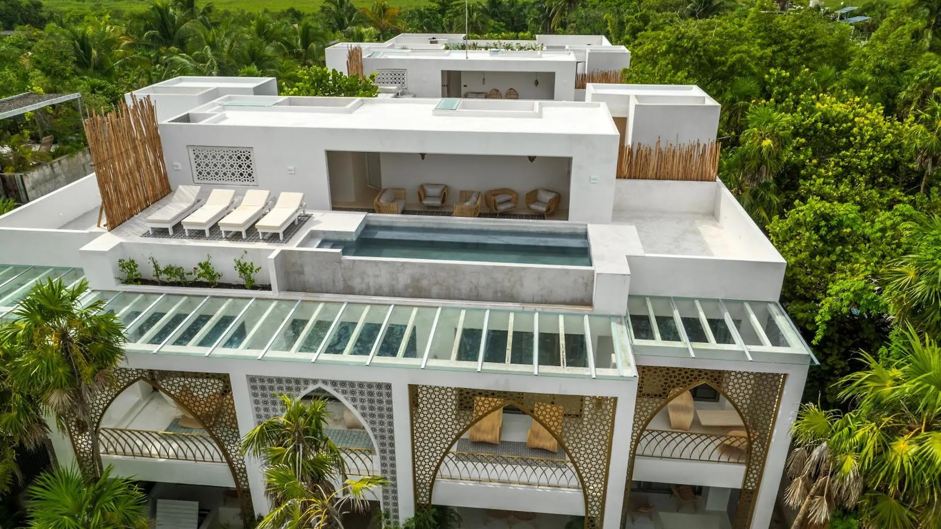 Sana Tulum Beachfront Boutique Hotel 5*,